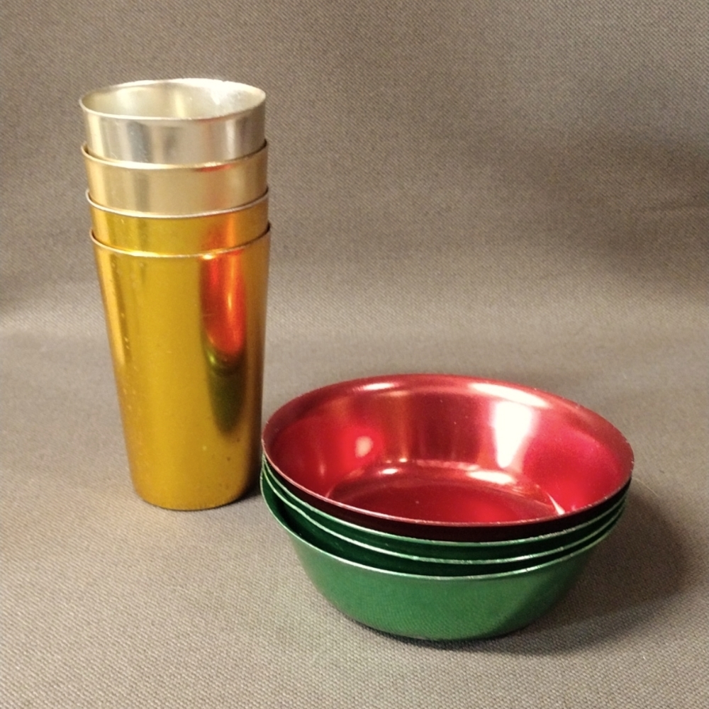 Bascal cups with Sunburst bowls